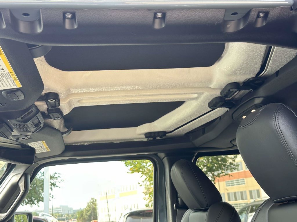 New 2027 Jeep Gladiator Rubicon AWD/4WD image 4