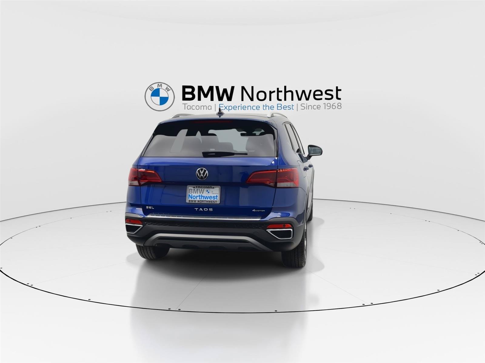 Used 2023 Volkswagen Taos SEL AWD/4WD image 2