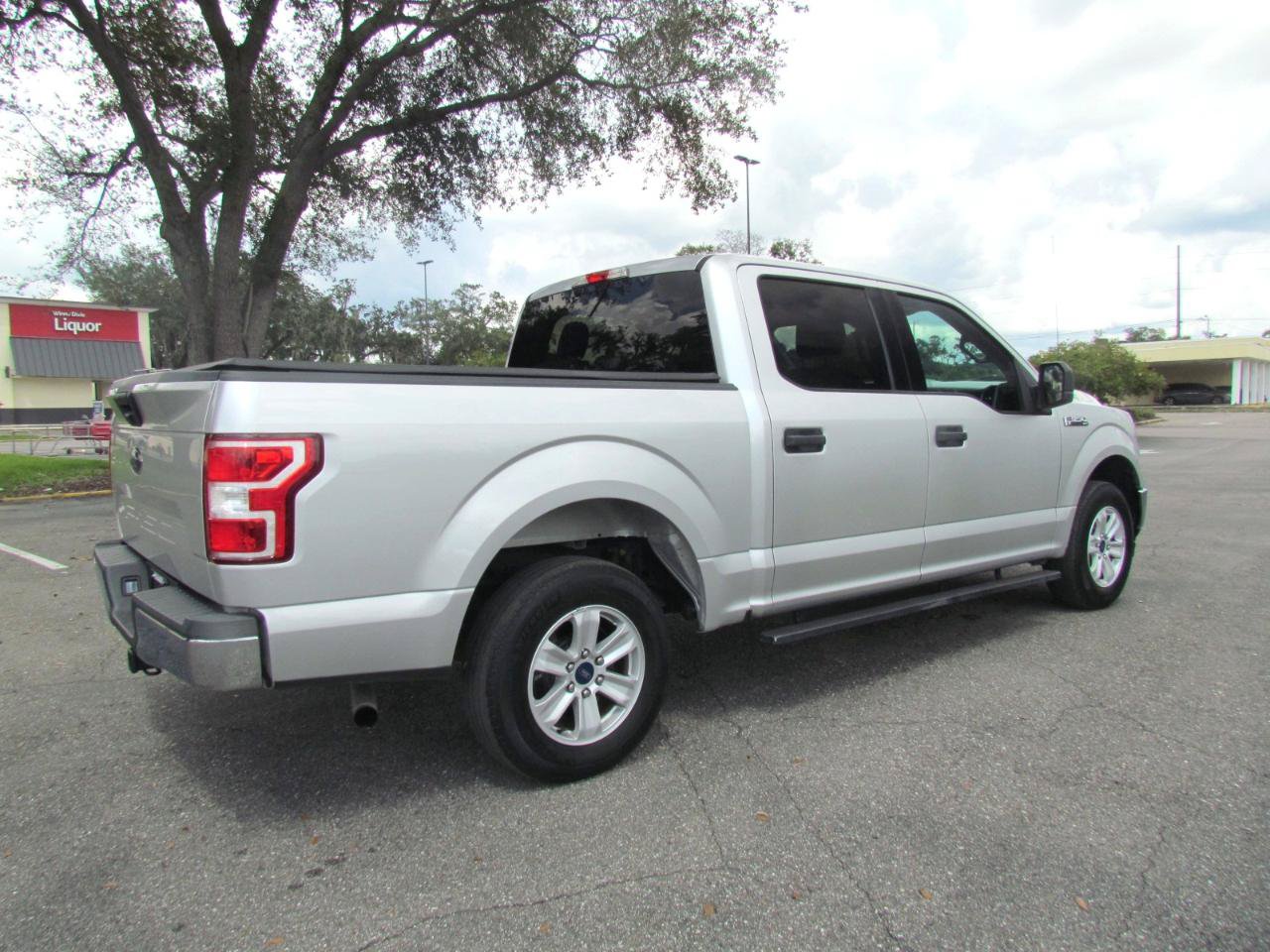Used 2018 Ford F150 XLT RWD image 10