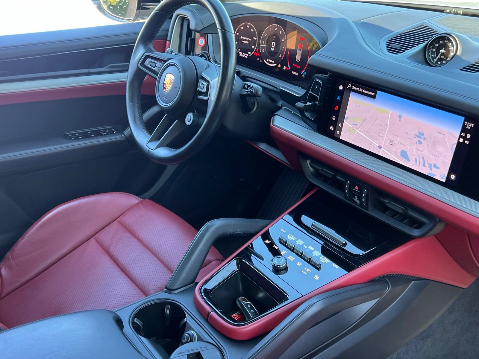 Certified 2024 Porsche Cayenne S AWD/4WD image 15