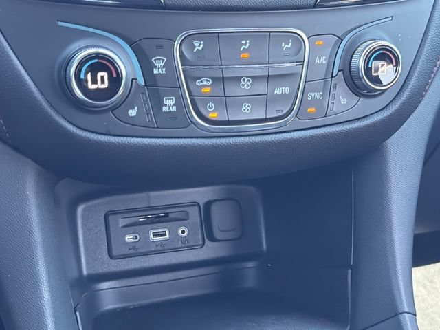 Used 2023 Chevrolet Equinox RS w/ RS Leather Package FWD image 34