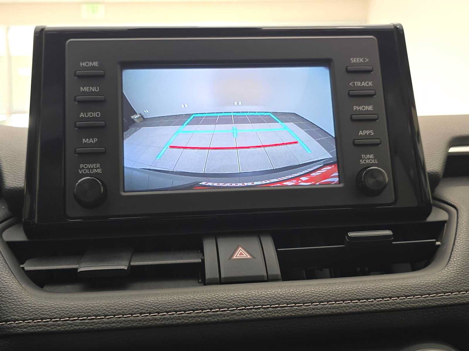 Used 2019 Toyota RAV4 LE w/ All Weather Liner Package AWD/4WD image 12