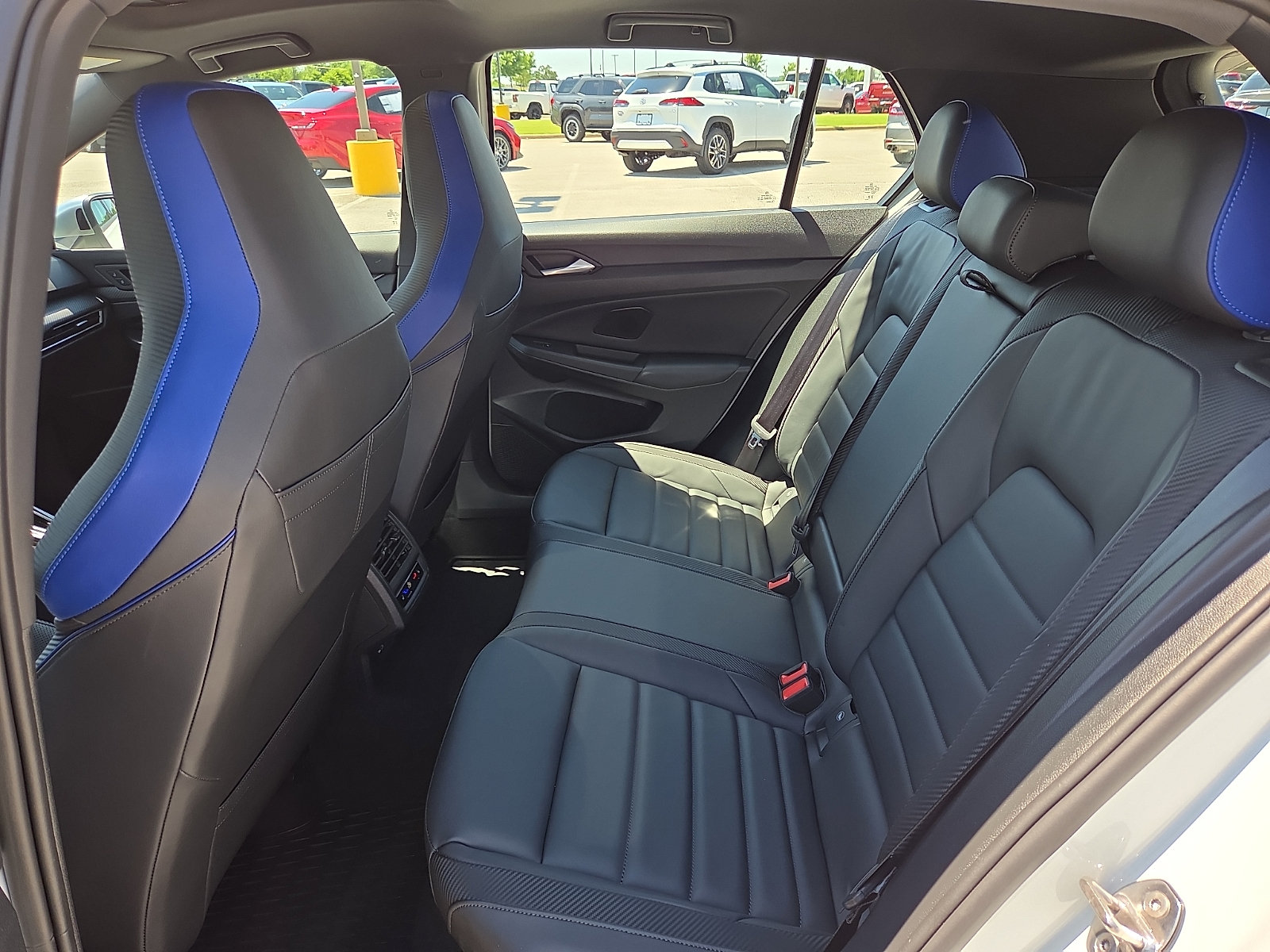 Used 2024 Volkswagen Golf R AWD/4WD image 10