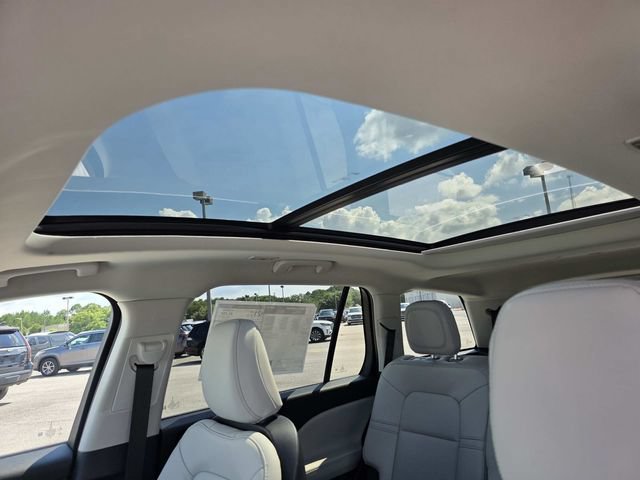 New 2026 Lincoln Aviator 2WD w/ Jet Appearance Package image 8