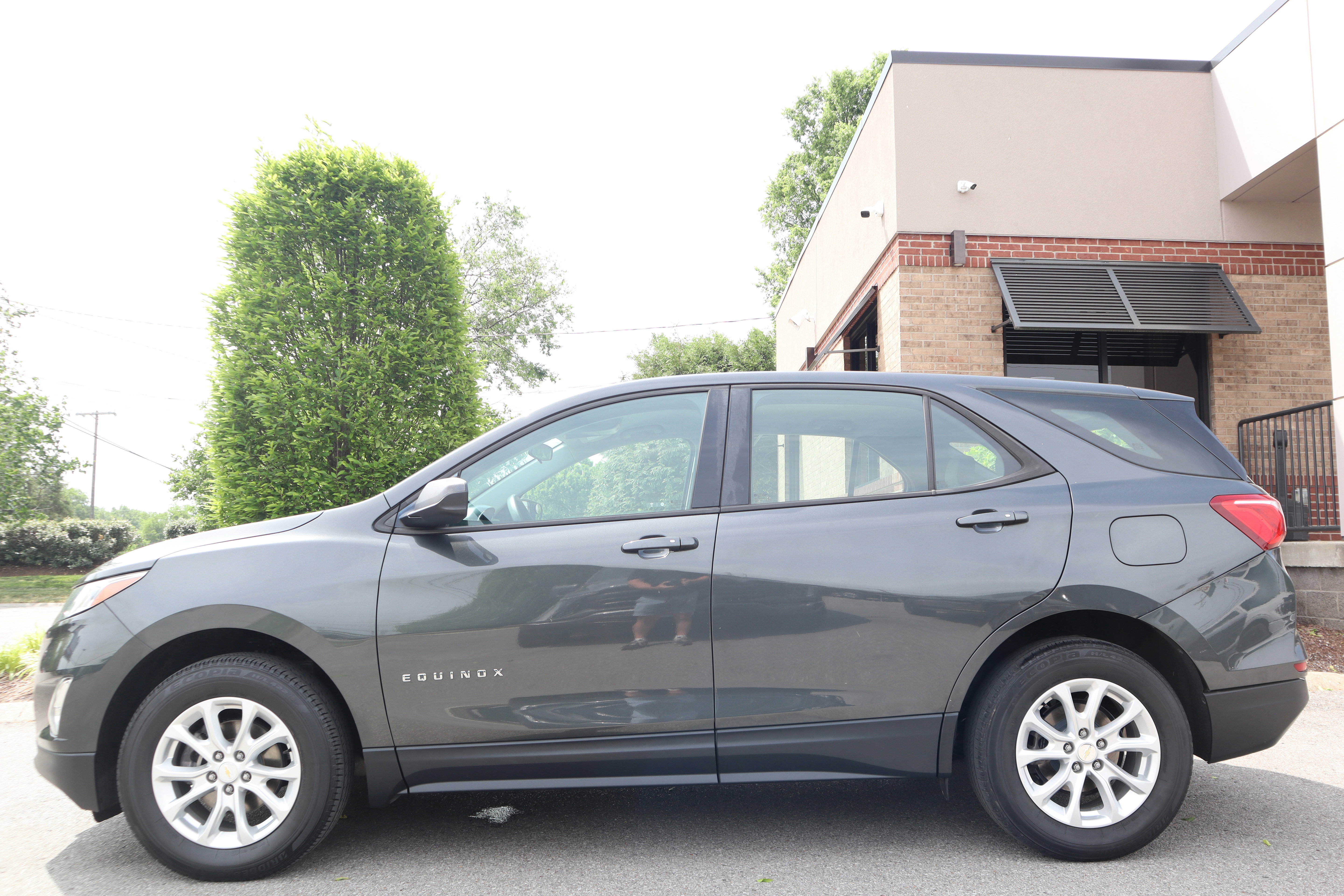 Used 2018 Chevrolet Equinox LS AWD/4WD image 10