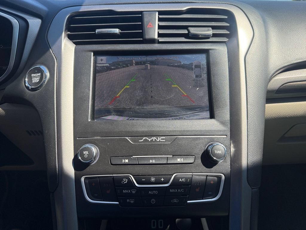Used 2019 Ford Fusion SEL FWD image 23