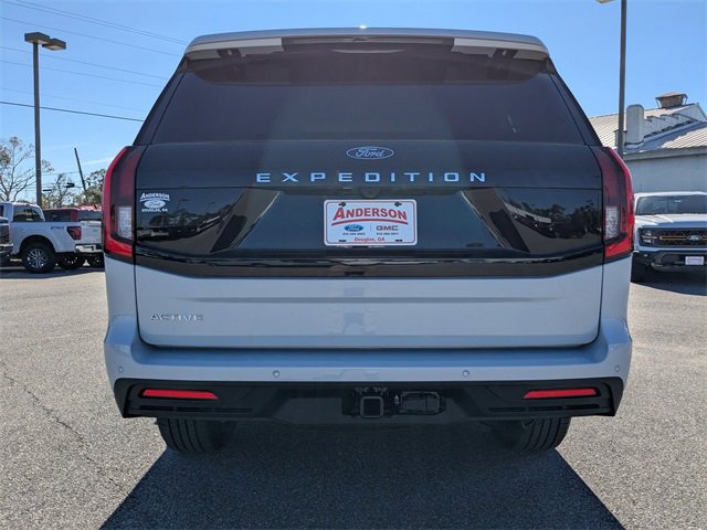 New 2025 Ford Expedition Active image 5