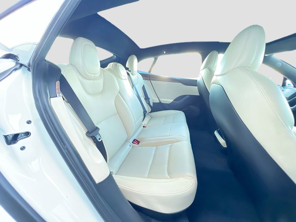 Used 2022 Tesla Model S image 27