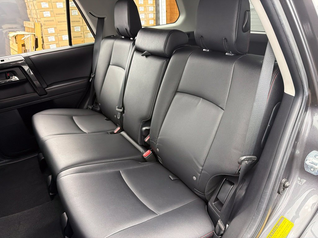 Used 2020 Toyota 4Runner Venture w/ Moonroof Package AWD/4WD image 21
