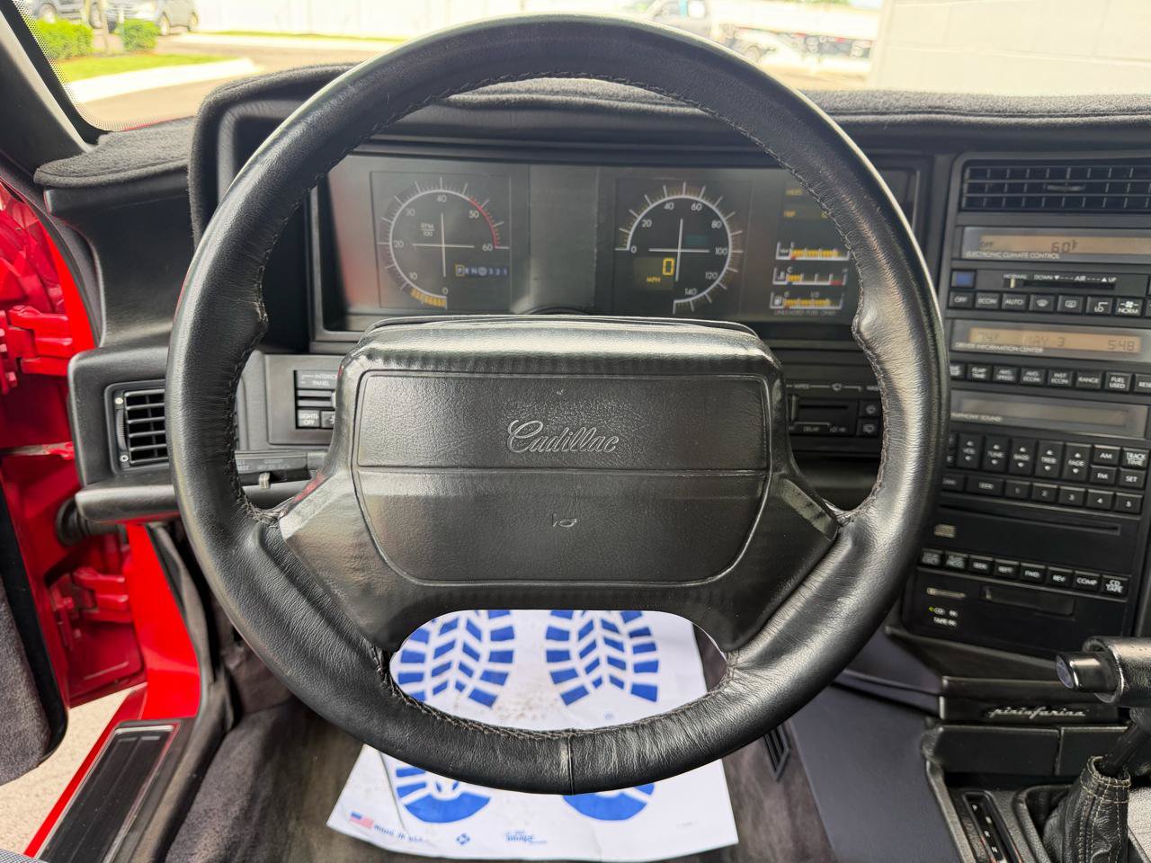 Used 1992 Cadillac Allante FWD image 10
