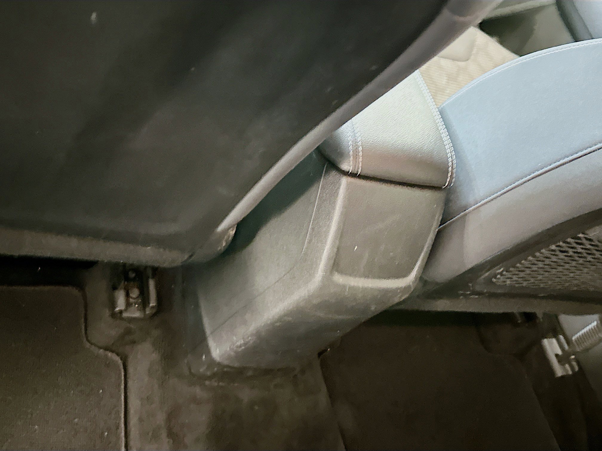 Used 2018 Kia Niro LX image 27