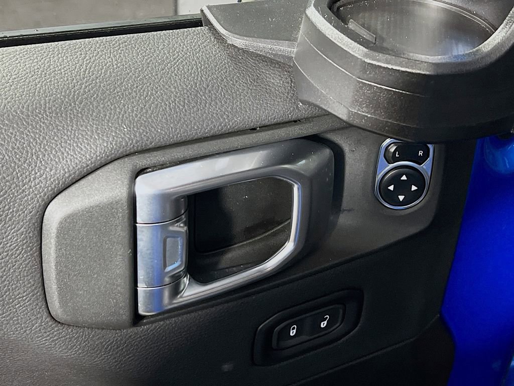 Used 2024 Jeep Wrangler Unlimited Rubicon 4xe image 18