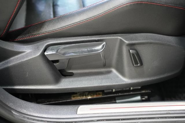 Used 2018 Volkswagen GTI Autobahn FWD image 46