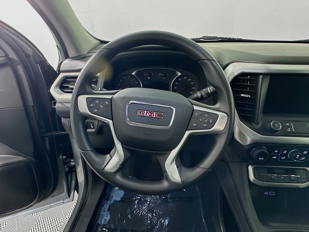 Used 2023 GMC Acadia SLE w/ Driver Convenience Package image 16