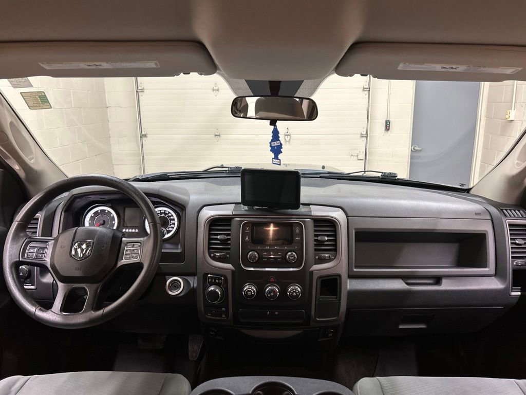 Used 2017 RAM 1500 Express AWD/4WD image 18