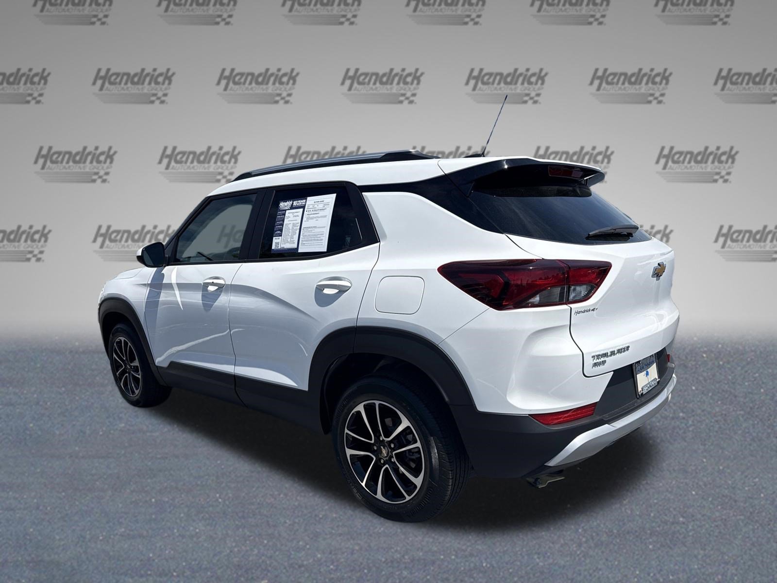 Used 2025 Chevrolet TrailBlazer LT AWD/4WD image 8