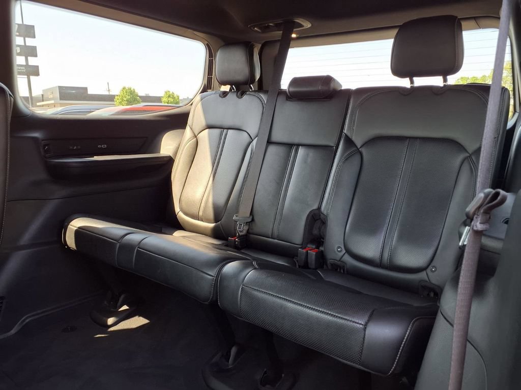 Used 2023 Jeep Wagoneer Series II AWD/4WD image 27