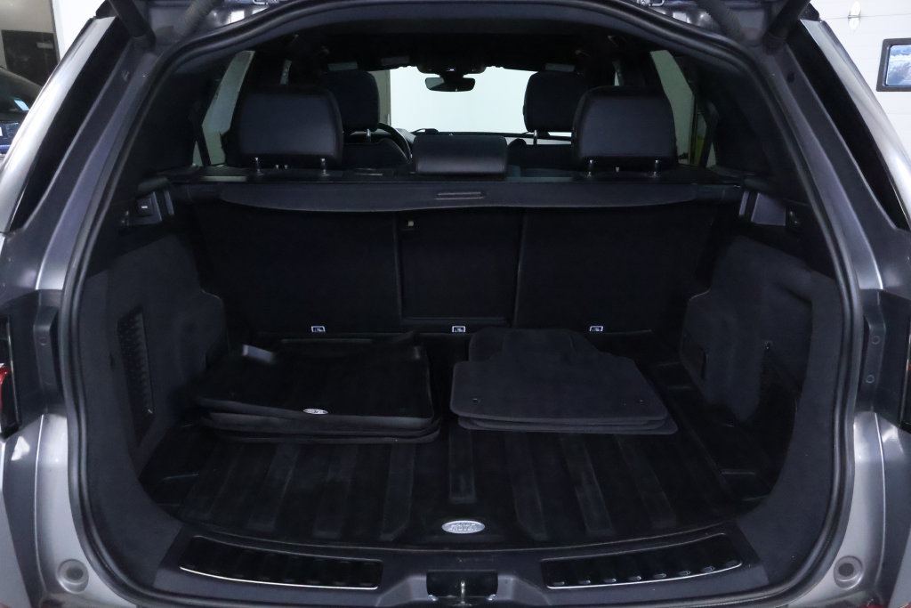 Used 2022 Land Rover Discovery Sport S R-Dynamic AWD/4WD image 19