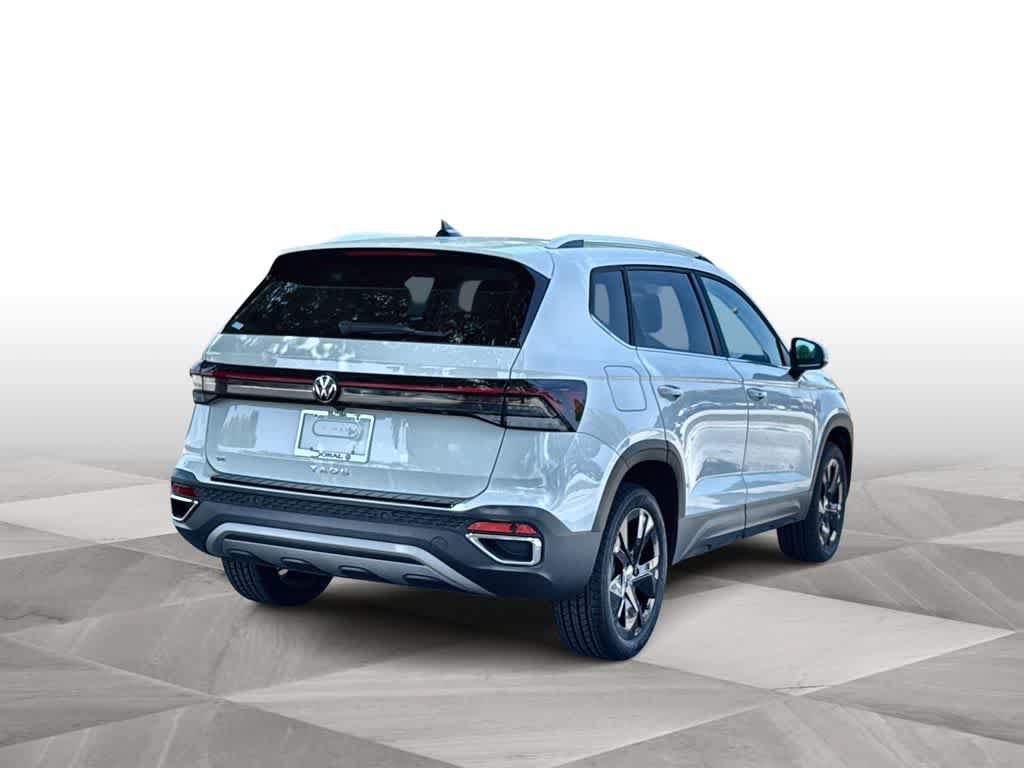 New 2026 Volkswagen Taos SE FWD image 8