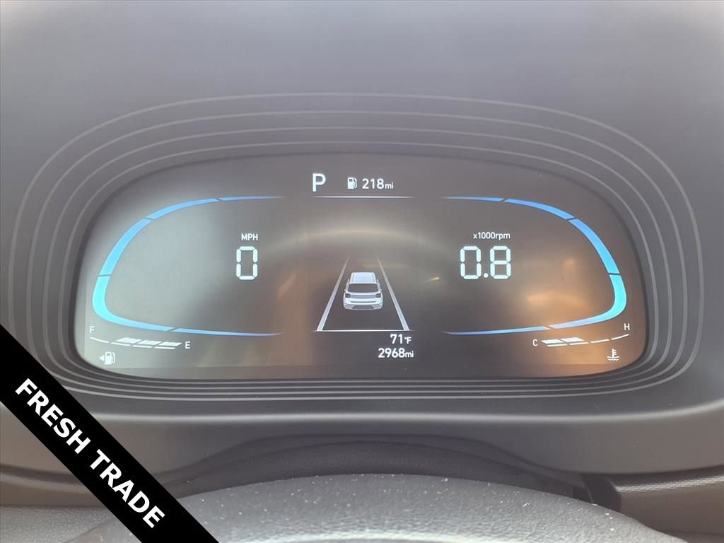 Used 2024 Hyundai Venue Limited image 15