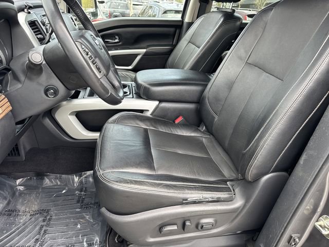 Used 2017 Nissan Titan SL image 9