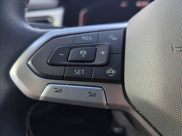 Used 2023 Volkswagen Atlas Cross Sport SE FWD image 19