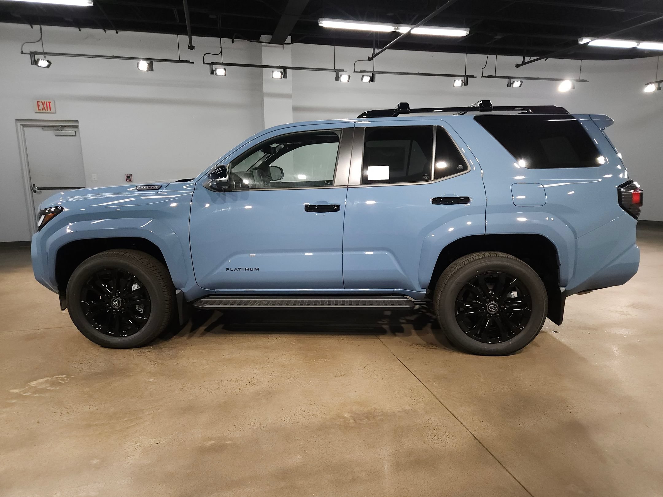 New 2026 Toyota 4Runner Platinum AWD/4WD image 4