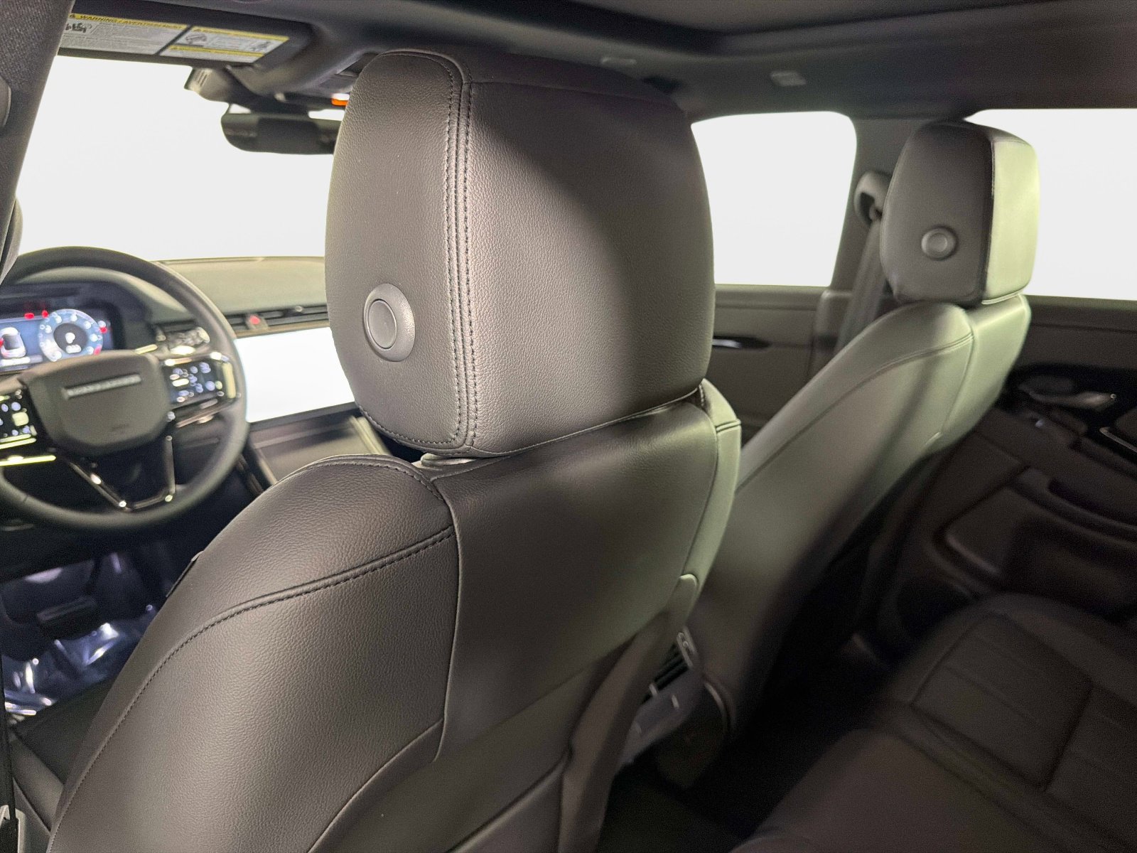 Used 2026 Land Rover Range Rover Evoque S image 32