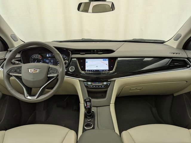 Certified 2023 Cadillac XT6 Premium Luxury w/ LPO, Floor Liner Package AWD/4WD image 24