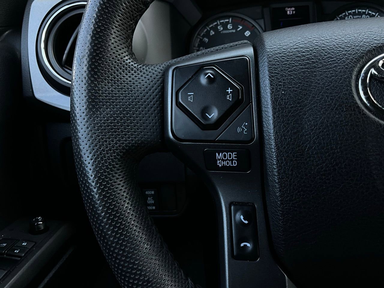 Used 2021 Toyota Tacoma TRD Sport w/ Technology Package image 33