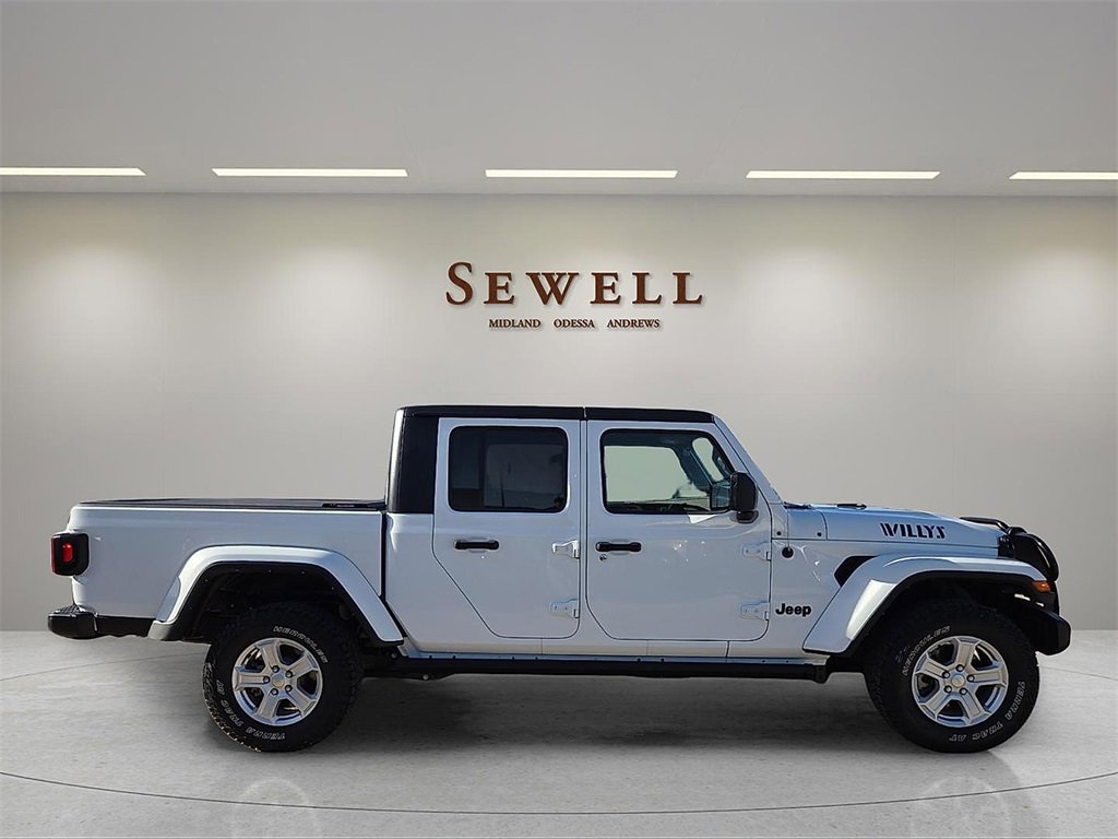 Used 2022 Jeep Gladiator Willys image 5