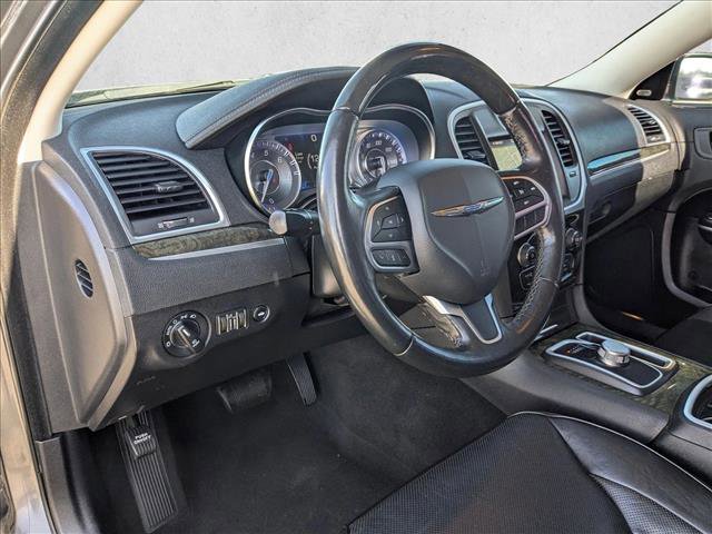 Used 2019 Chrysler 300 Limited image 9