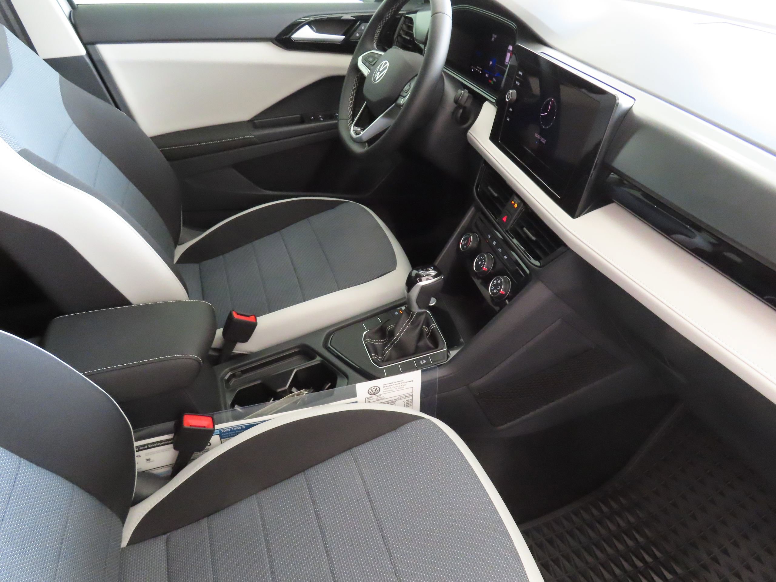 New 2025 Volkswagen Taos S image 25