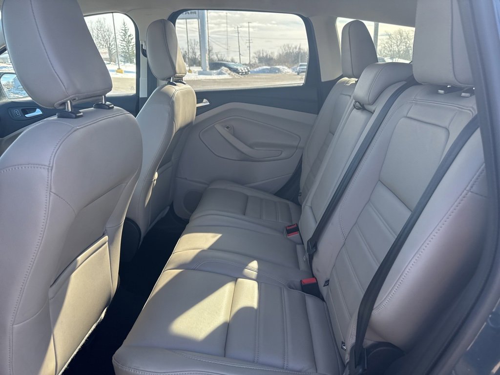 Used 2019 Ford Escape SEL image 11
