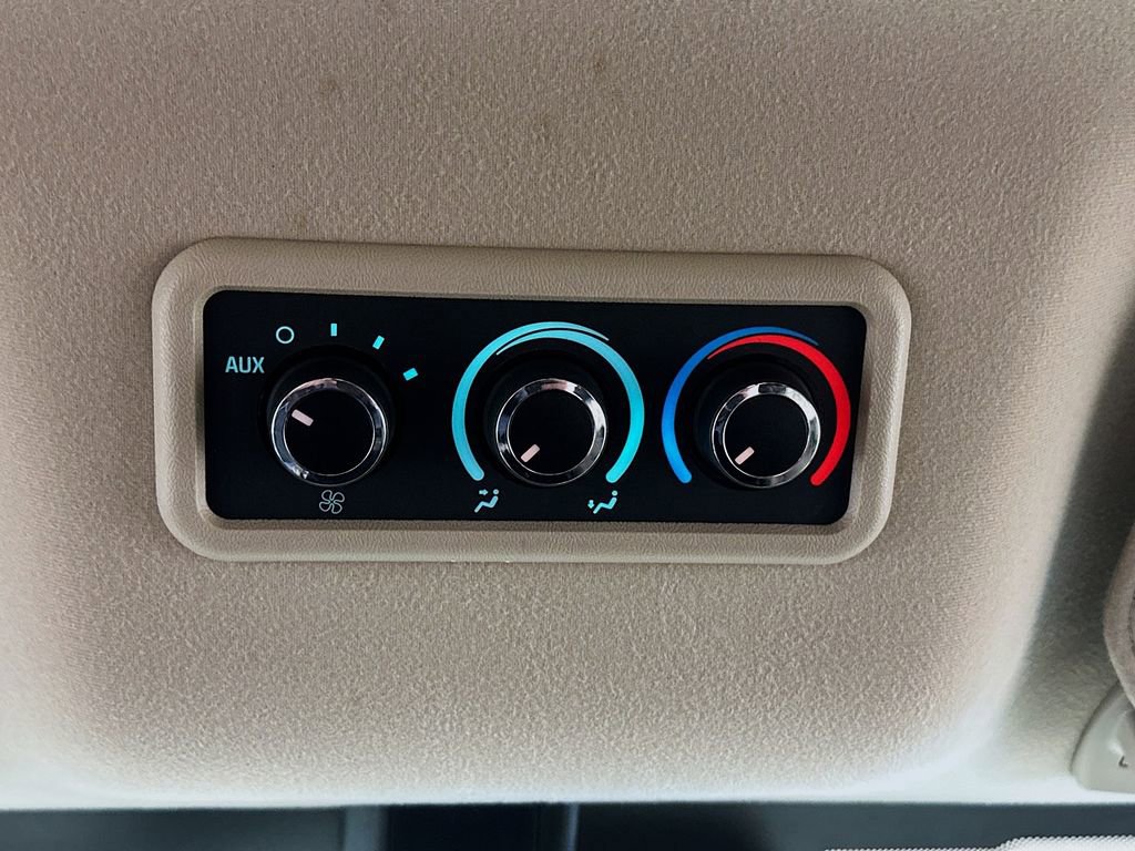 Used 2019 Chevrolet Express 3500 LT w/ LT Preferred Equipment Group image 32