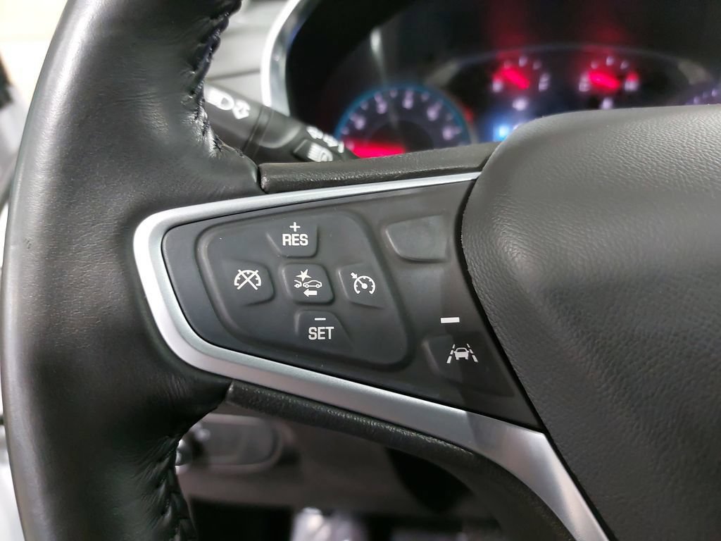 Used 2022 Chevrolet Equinox LT AWD/4WD image 17