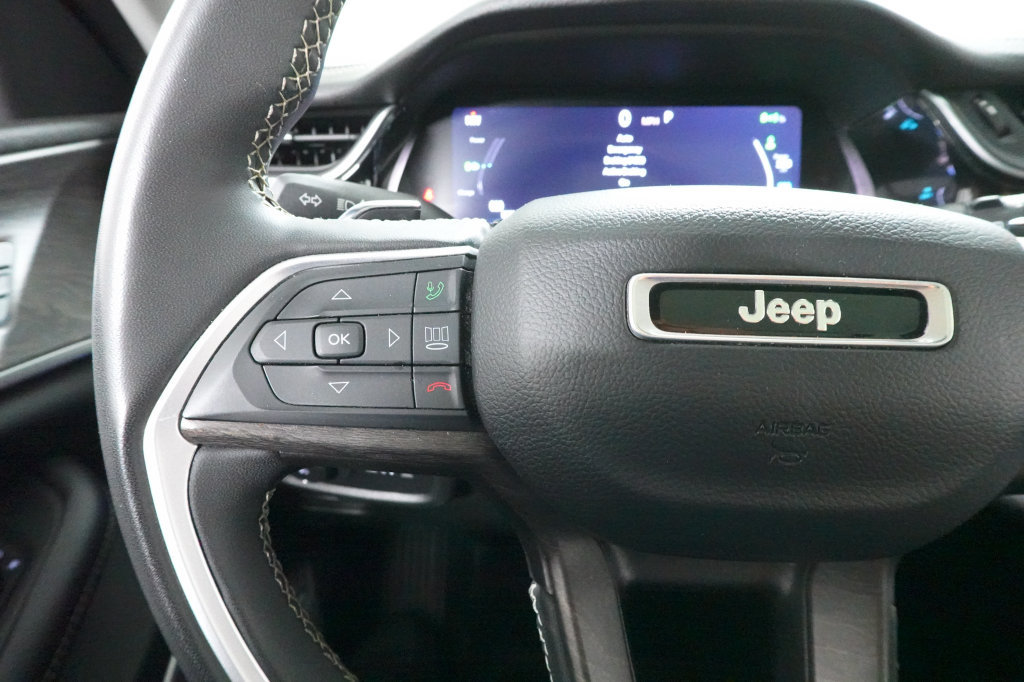Used 2024 Jeep Grand Cherokee Limited 4xe AWD/4WD image 15