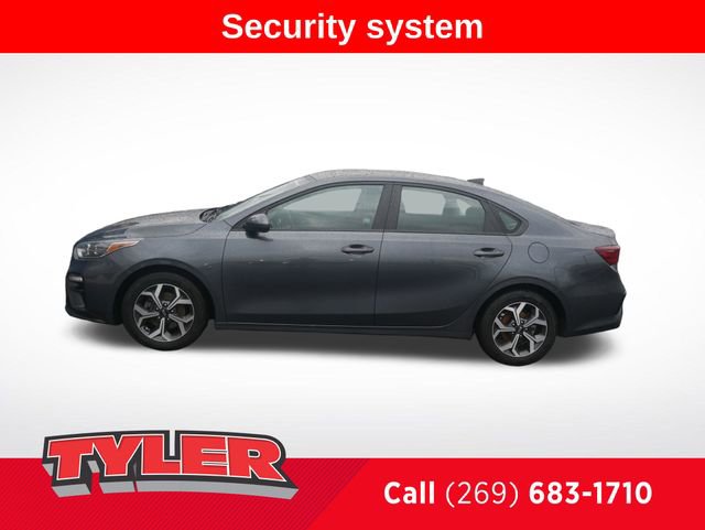 Used 2021 Kia Forte LXS FWD image 4