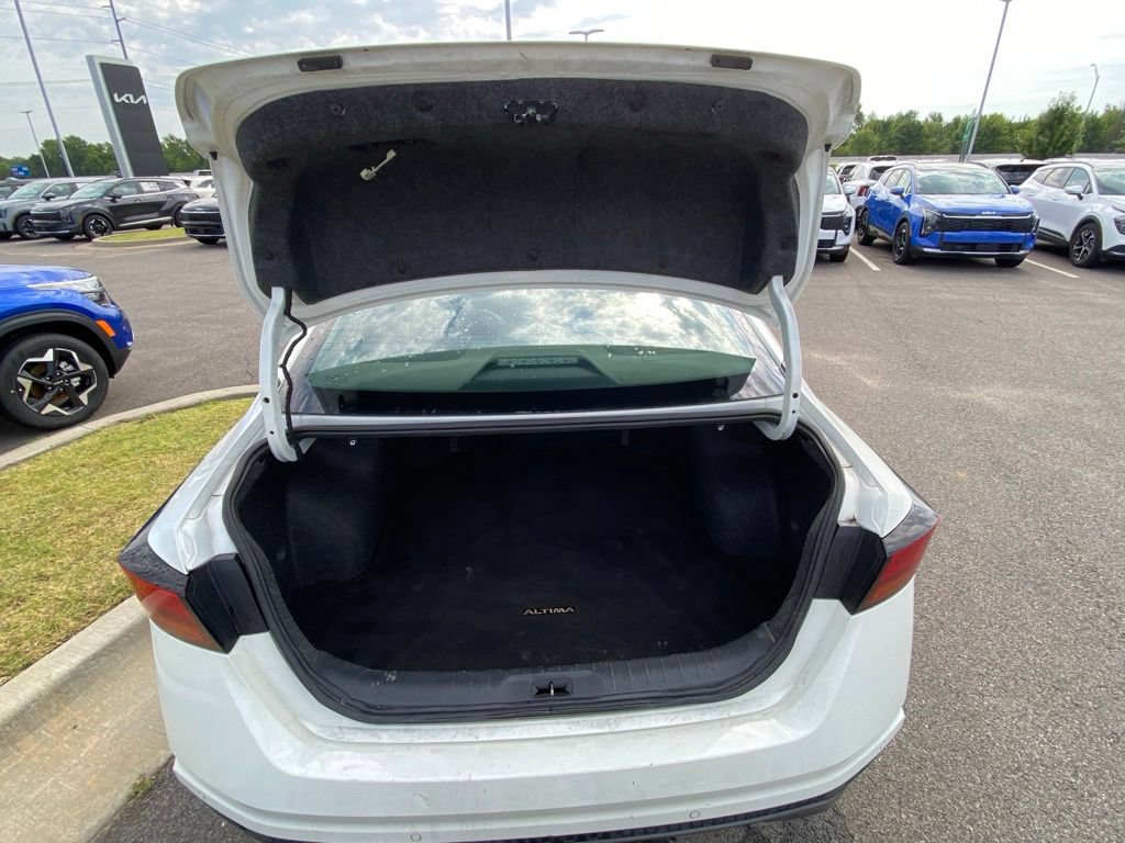 Used 2021 Nissan Altima 2.5 SR FWD image 9