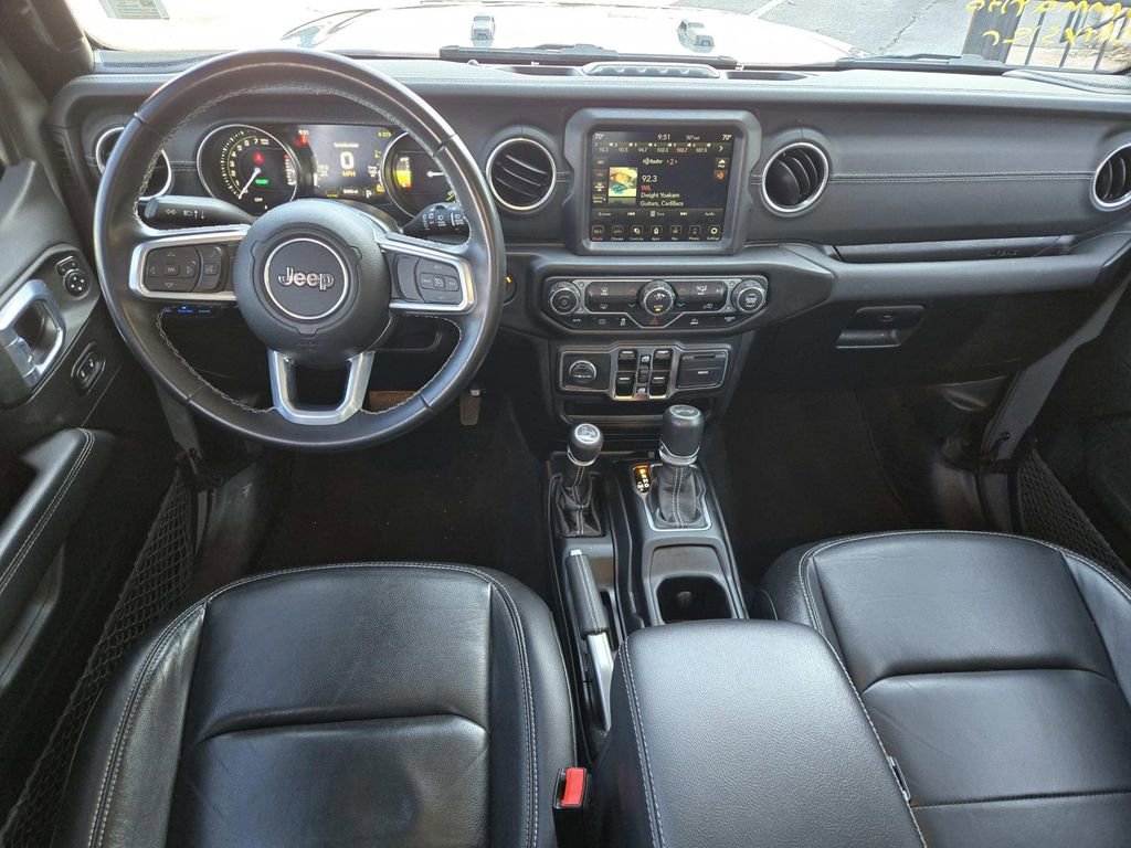 Used 2021 Jeep Wrangler Unlimited Sahara image 9