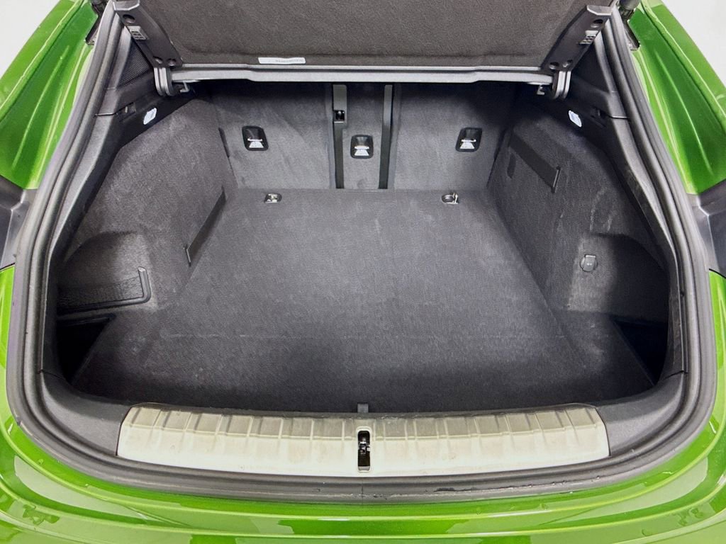 Certified 2023 Porsche Taycan 4S image 28