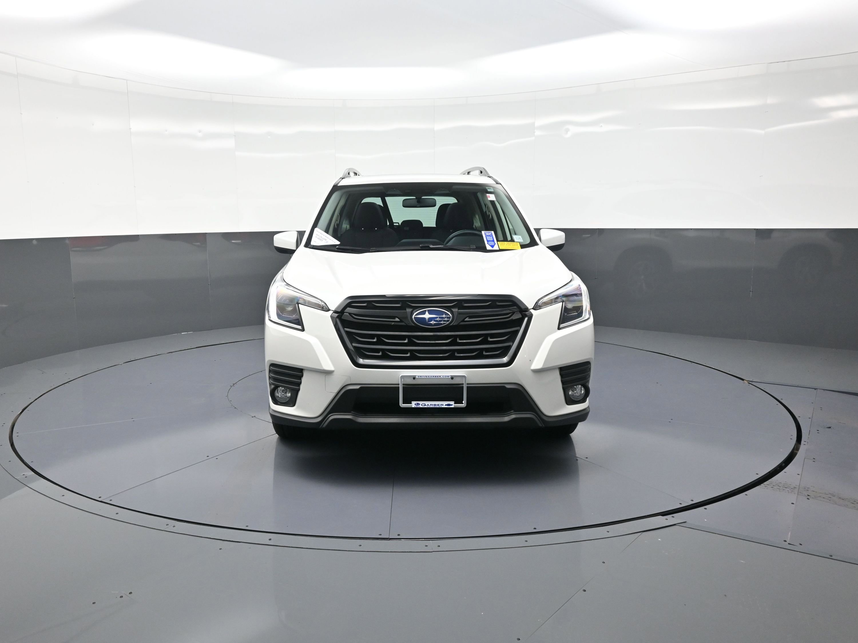 Used 2023 Subaru Forester Premium image 8