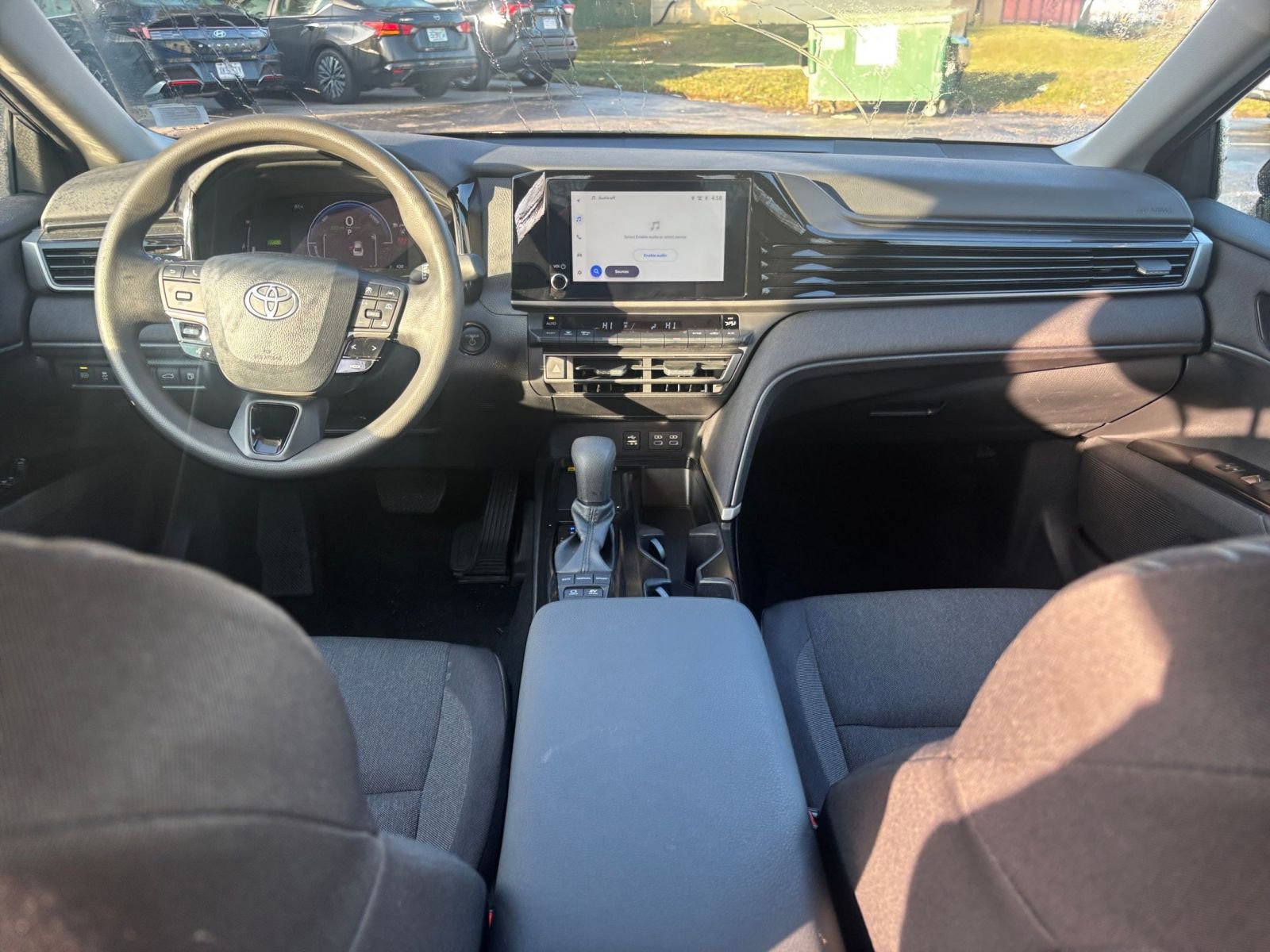 Used 2025 Toyota Camry LE image 31