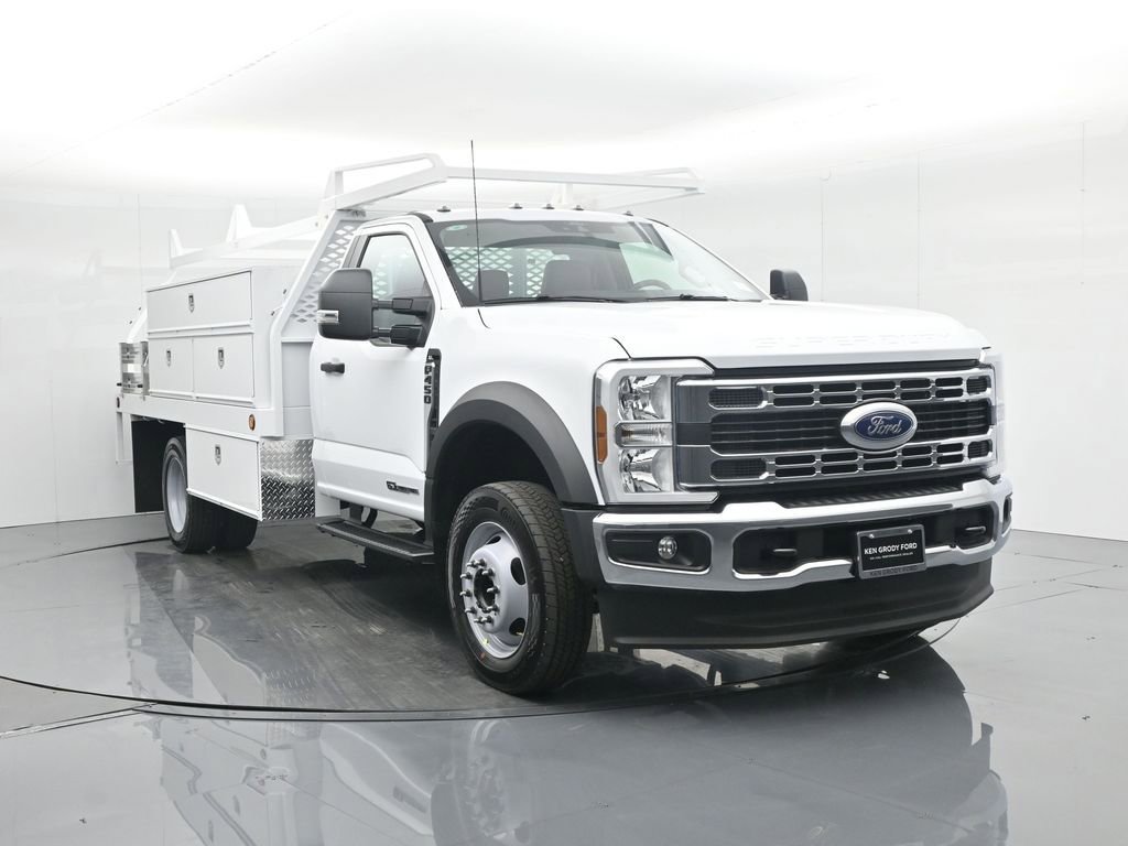 New 2025 Ford F450 XL w/ XL Chrome Package image 29