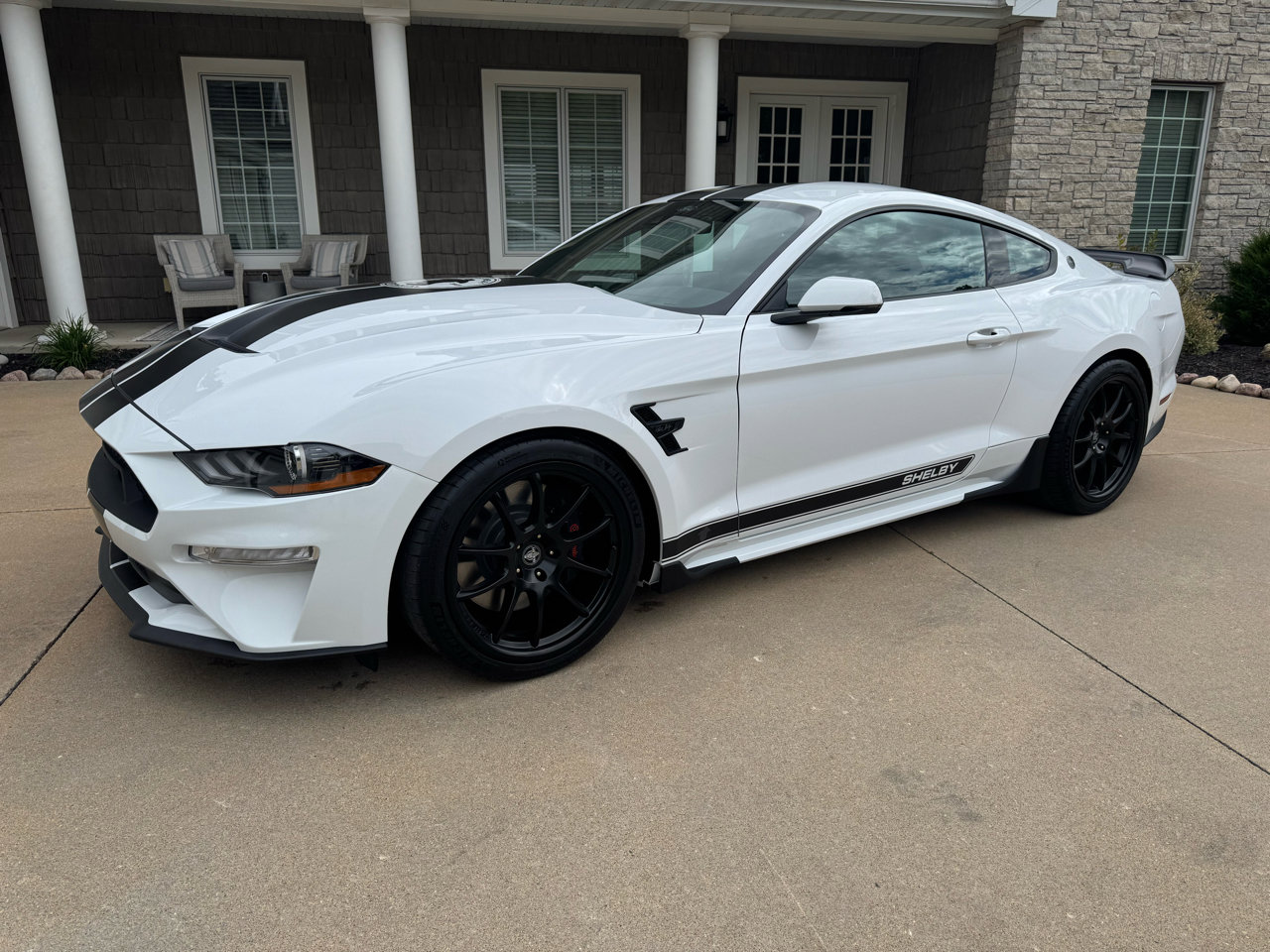 Used 2023 Ford Mustang GT Premium w/ Equipment Group 401A image 4