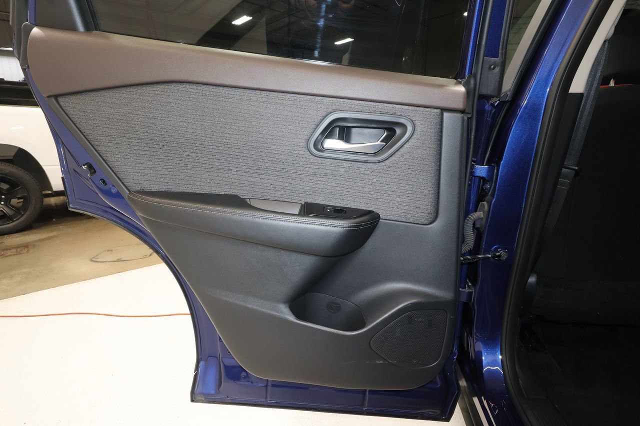 Used 2023 Nissan Rogue SV image 20