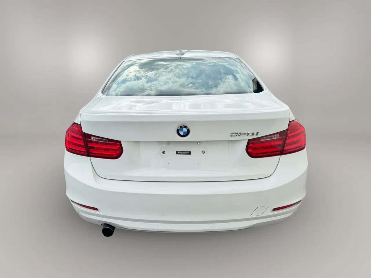 Used 2015 BMW 320i Sedan RWD image 7