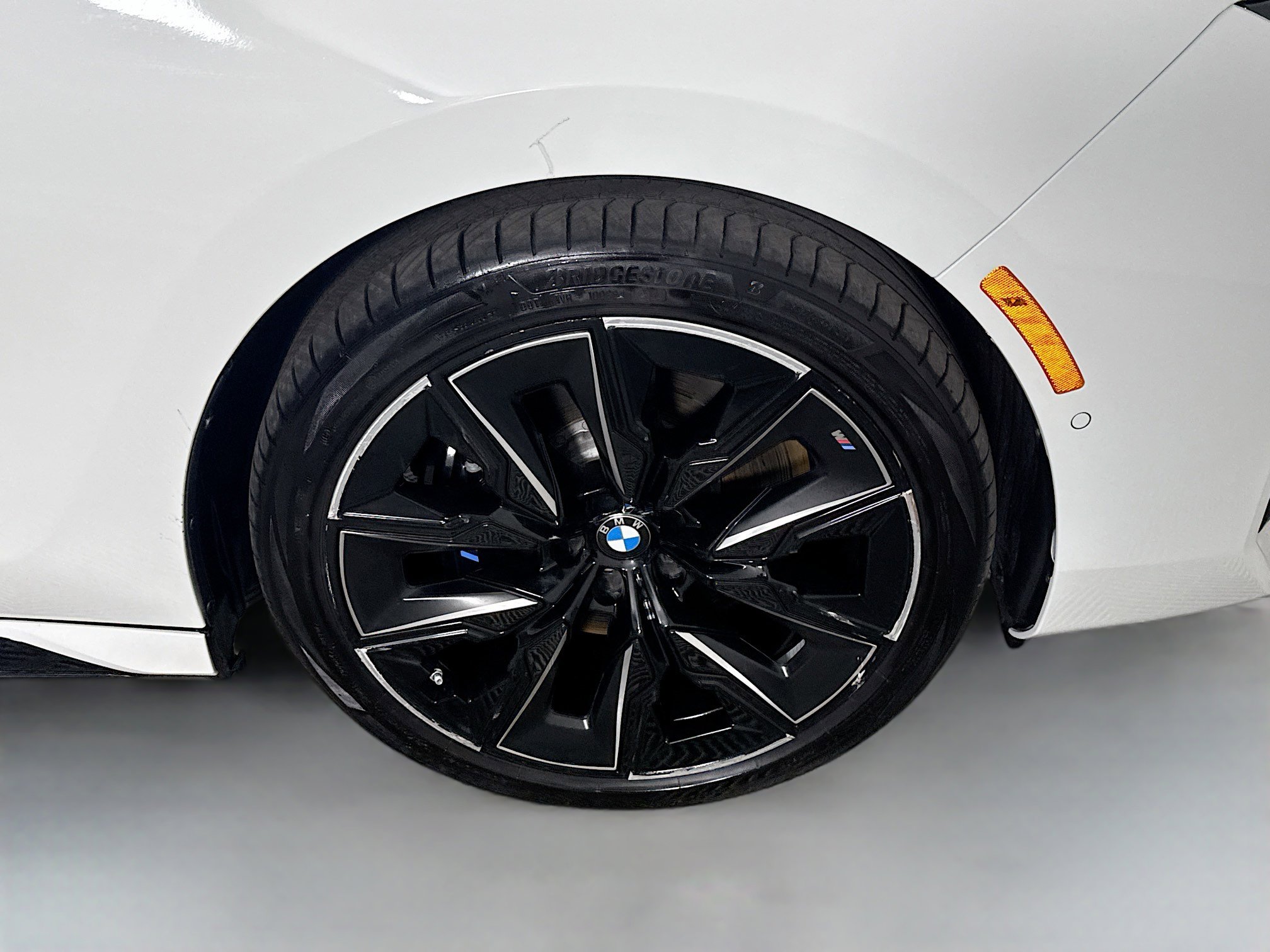 Used 2025 BMW i7 eDrive50 w/ M Sport Package image 32