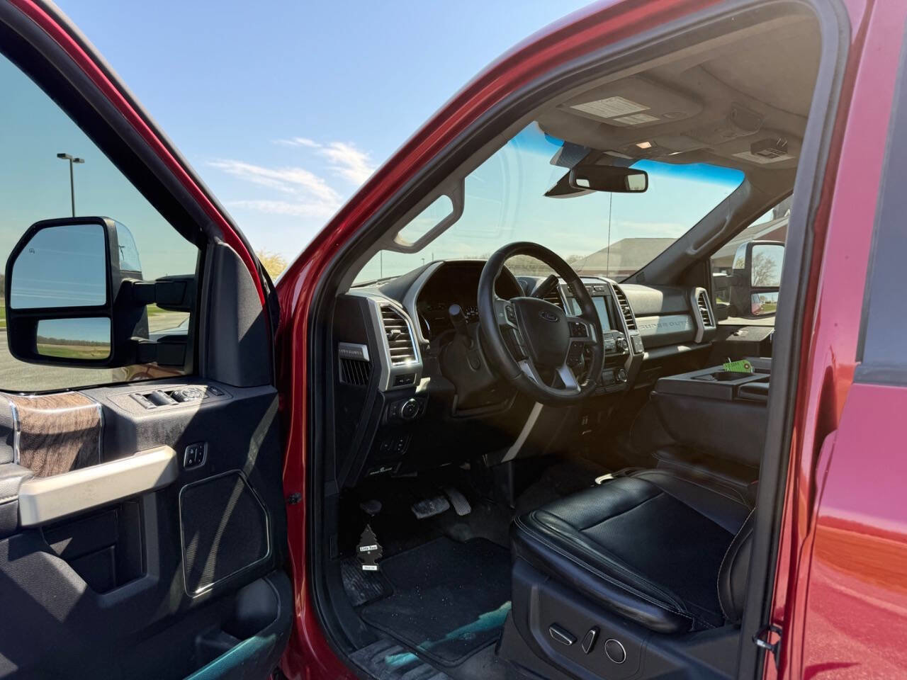 Used 2017 Ford F350 Lariat w/ Lariat Ultimate Package AWD/4WD image 11