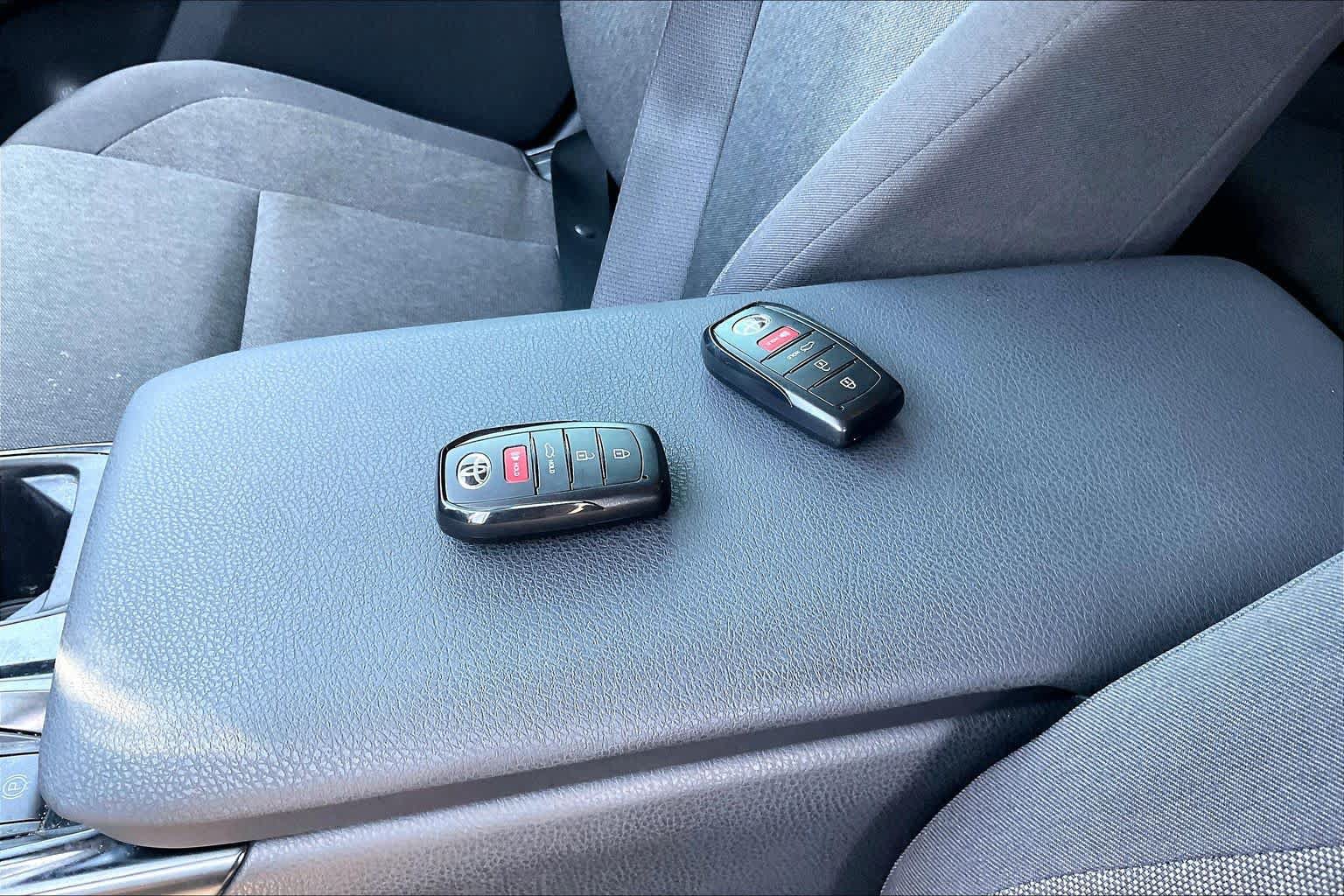 Certified 2025 Toyota Camry LE FWD image 14